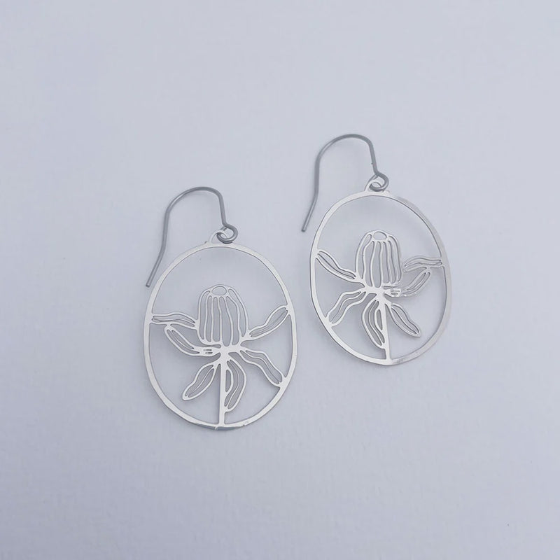 Denz | Mini Banksia Flower earrings in Silver