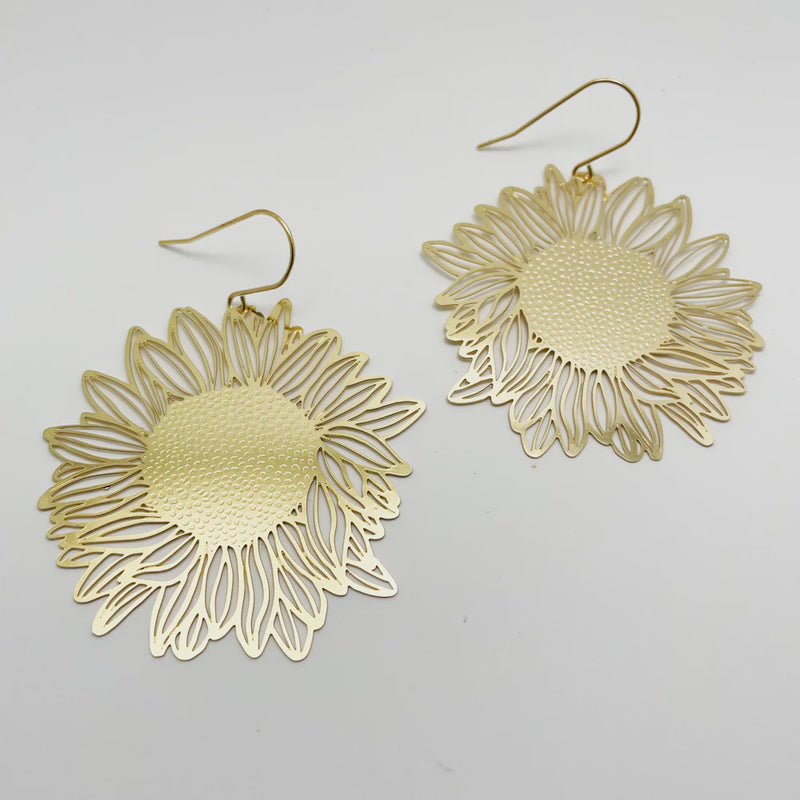 Denz | Sunflower earrings in Gold